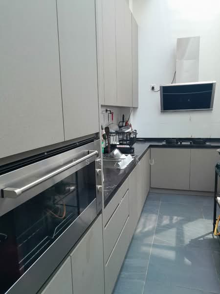 Semi-Detached House for Sale in Bandar Kinrara Seksyen 1 (Bandar Kinrara) - Jess Lau - Kitchen - PropertyGuru.com.my