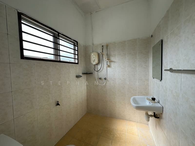 Rumah Teres untuk Dijual di Klang (Selangor) - Stephanie Yap - Bathroom - PropertyGuru.com.my
