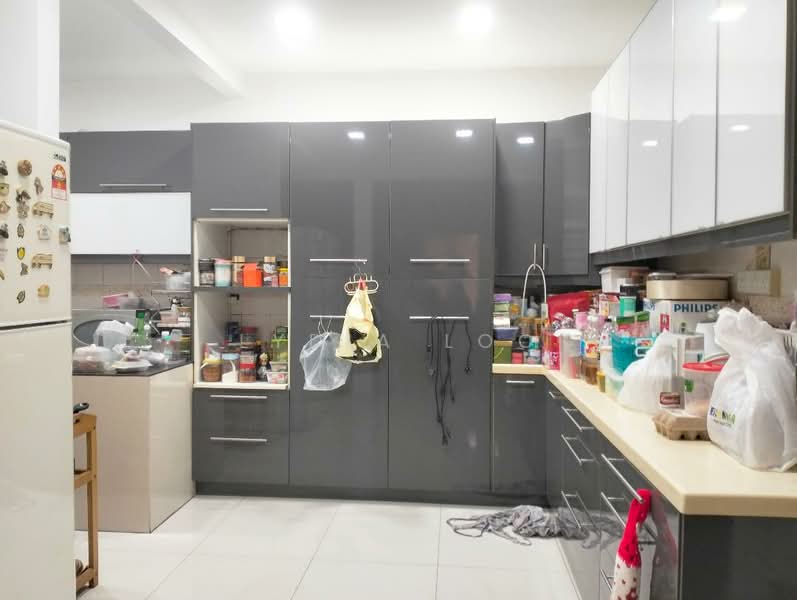 Terraced House for Sale in Usj 3 (Subang Jaya) - Lydia Loo - Kitchen - PropertyGuru.com.my