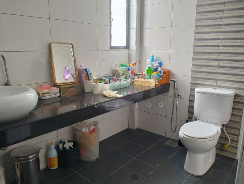 Terraced House for Sale in Usj 3 (Subang Jaya) - Lydia Loo - Bathroom - PropertyGuru.com.my