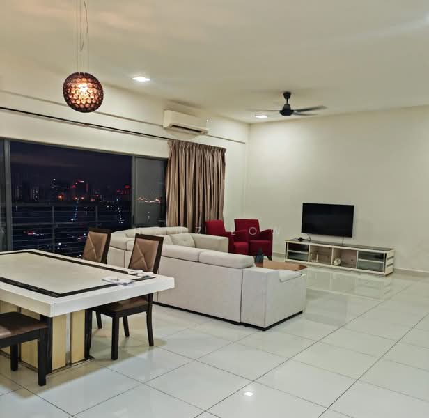 Kediaman Servis untuk Disewa di SetiaWalk - Hanz Low - Living Room - PropertyGuru.com.my
