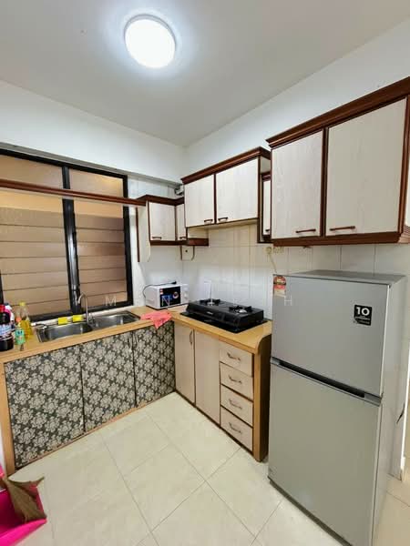 Kondominium untuk Disewa di Sunny Ville Condominium - Mon Teoh - Kitchen - PropertyGuru.com.my