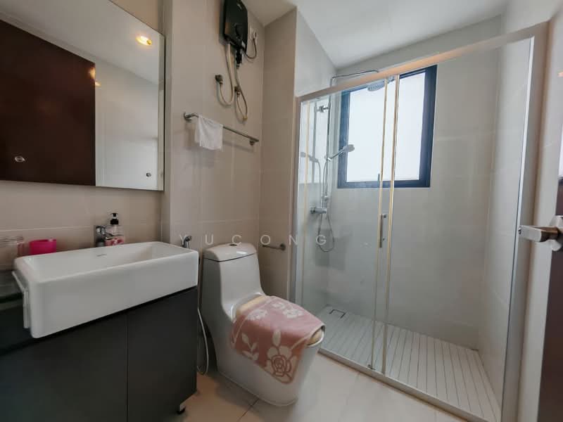Kondominium untuk Dijual di Amberside @ Country Garden Danga Bay - Yucong . - Bathroom - PropertyGuru.com.my