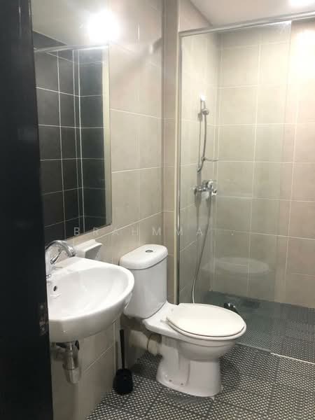 Condominium for Sale at Armanee Terrace II - Brahmma . - Bathroom - PropertyGuru.com.my
