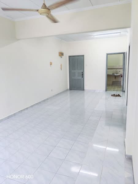 Kondominium untuk Disewa di Skudai Villa - Leon Ng - Living Room - PropertyGuru.com.my
