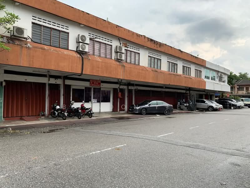 Kedai untuk Disewa di Taman Serdang Utama (Seri Kembangan) - Brandon Yee - Exterior - PropertyGuru.com.my