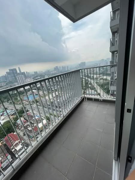 Service Residence for Sale at Serviced Residence @ Razak City Residences (RC Residences) - Alice Chin - Balcony - PropertyGuru.com.my