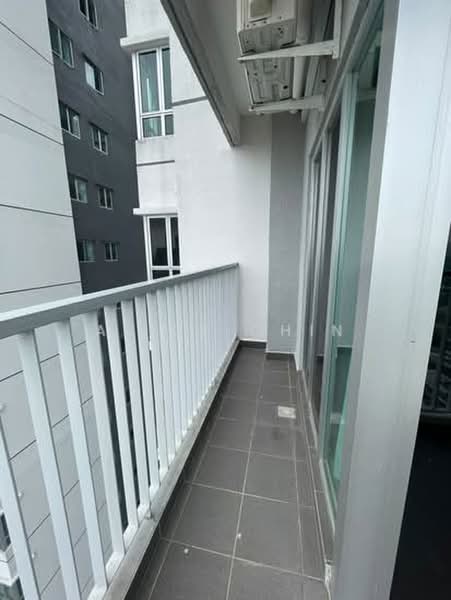 Service Residence for Sale at Serviced Residence @ Razak City Residences (RC Residences) - Alice Chin - Balcony - PropertyGuru.com.my