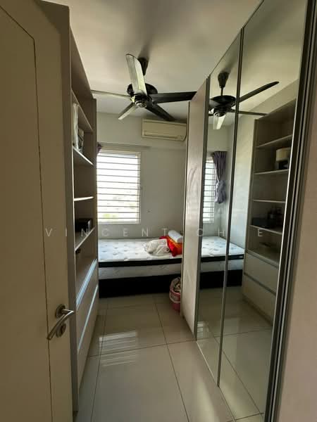 Service Residence for Sale at Tiara Mutiara / The Crown - Vincent Chye - Bedroom - PropertyGuru.com.my
