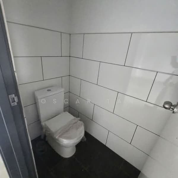 Shop for Rent in Jalan Ipoh (Kuala Lumpur) - Oscar Tan - Bathroom - PropertyGuru.com.my