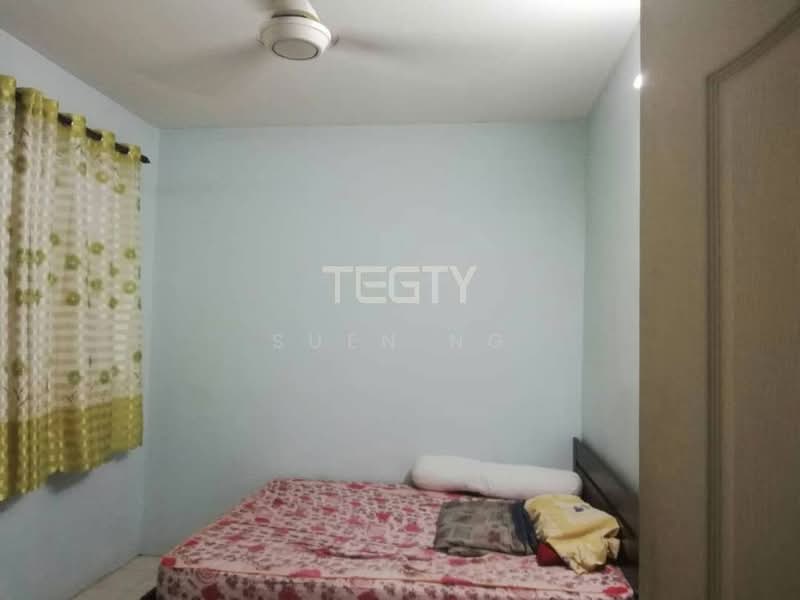 Pangsapuri untuk Dijual di Bayu Villa - Suen Ng - Bedroom - PropertyGuru.com.my