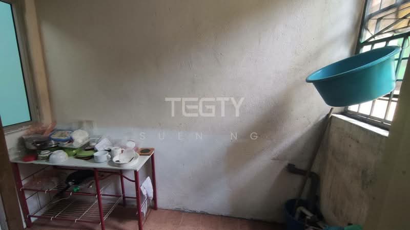 Pangsapuri untuk Dijual di Bayu Villa - Suen Ng - Kitchen - PropertyGuru.com.my