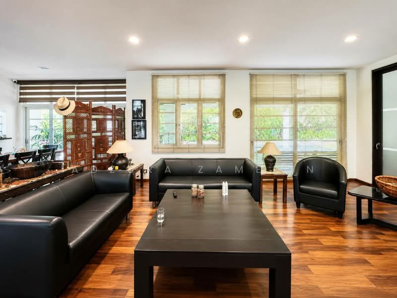 Bungalow House for Sale in Seksyen 13 (Shah Alam) - Adzura Zamedin - Living Room - PropertyGuru.com.my