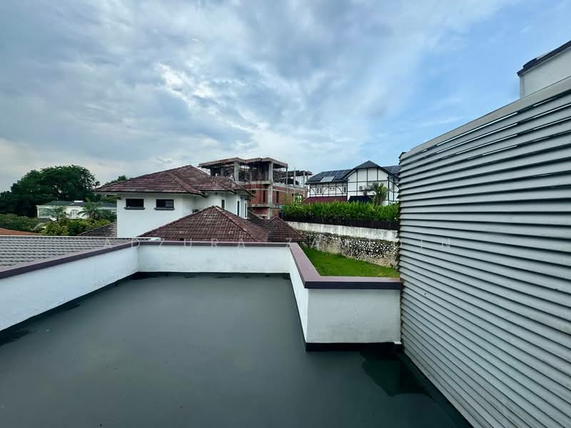 Bungalow House for Sale in Seksyen 13 (Shah Alam) - Adzura Zamedin - Exterior - PropertyGuru.com.my