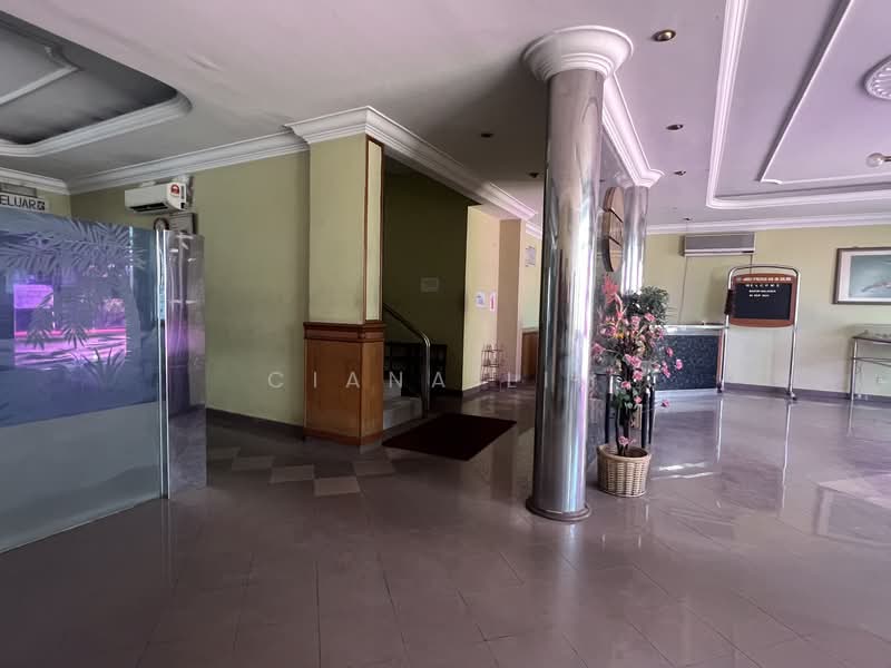 Warehouse for Rent in Seksyen 16 (Shah Alam) - Ciana Lim - Lobby - PropertyGuru.com.my