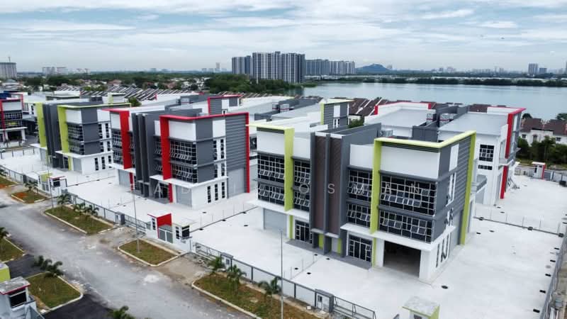 Kilang untuk Dijual di Puchong Perdana (Selangor) - Fadzil Osman - Exterior - PropertyGuru.com.my