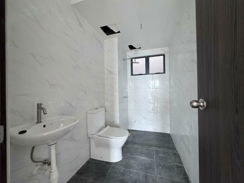 Condominium for Sale at Mulberi - Caydence Chay - Bathroom - PropertyGuru.com.my