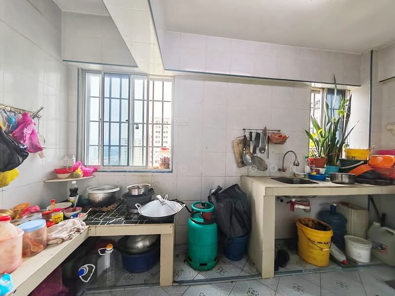Flat for Sale at Mutiara Fadason - Chow Kok Toong - Kitchen - PropertyGuru.com.my