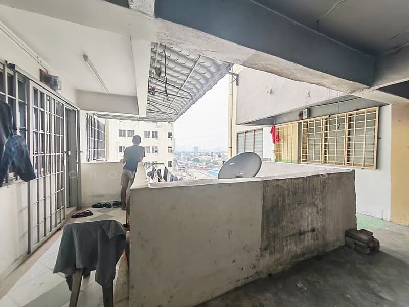 Flat for Sale at Mutiara Fadason - Chow Kok Toong - Balcony - PropertyGuru.com.my