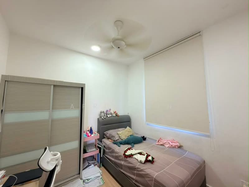Kediaman Servis untuk Dijual di D'Ambience Residences (Pangsapuri Ikatan Flora) - April Chin - Bedroom - PropertyGuru.com.my