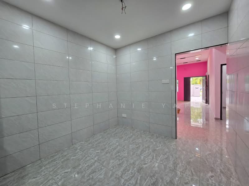 1-storey Terraced House for Sale in Taman Menara Maju (Klang) - Stephanie Yap - Interior - PropertyGuru.com.my