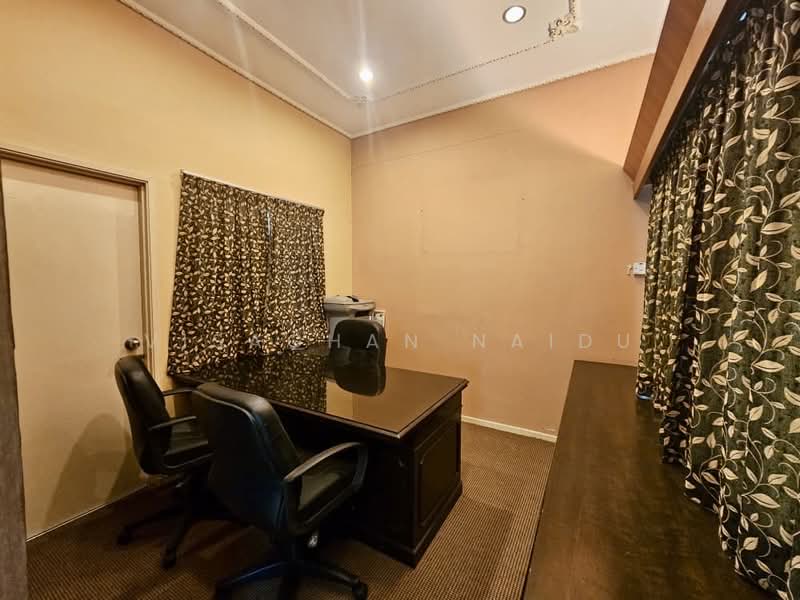 Bungalow House for Rent in Jalan Klang Lama (Old Klang Road) (Kuala Lumpur) - Visaghan Naidu - Study - PropertyGuru.com.my