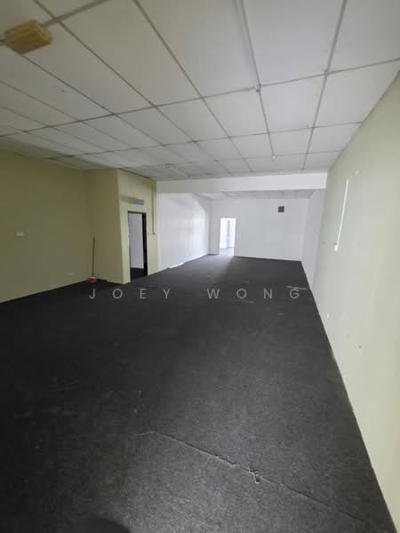 Shop for Rent in Taman Puncak Jalil (Seri Kembangan) - Joey Wong - Interior - PropertyGuru.com.my
