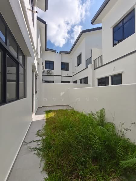 Rumah Kluster untuk Dijual di Eco Botanic (Iskandar Puteri (Nusajaya)) - Cony Ong - Exterior - PropertyGuru.com.my