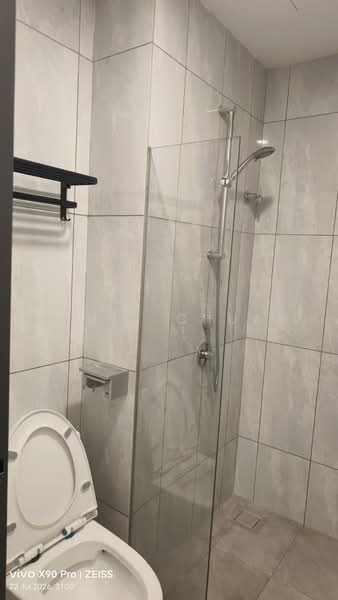 Pangsapuri untuk Disewa di Savana @ Batu Kawan - Louis Chuah - Bathroom - PropertyGuru.com.my
