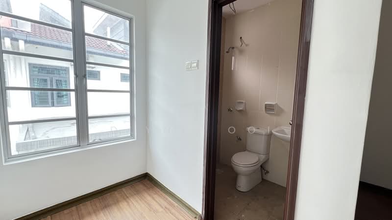Rumah Berkembar untuk Dijual di Hill Park (Semenyih) - Dlynie Ooi - Bathroom - PropertyGuru.com.my