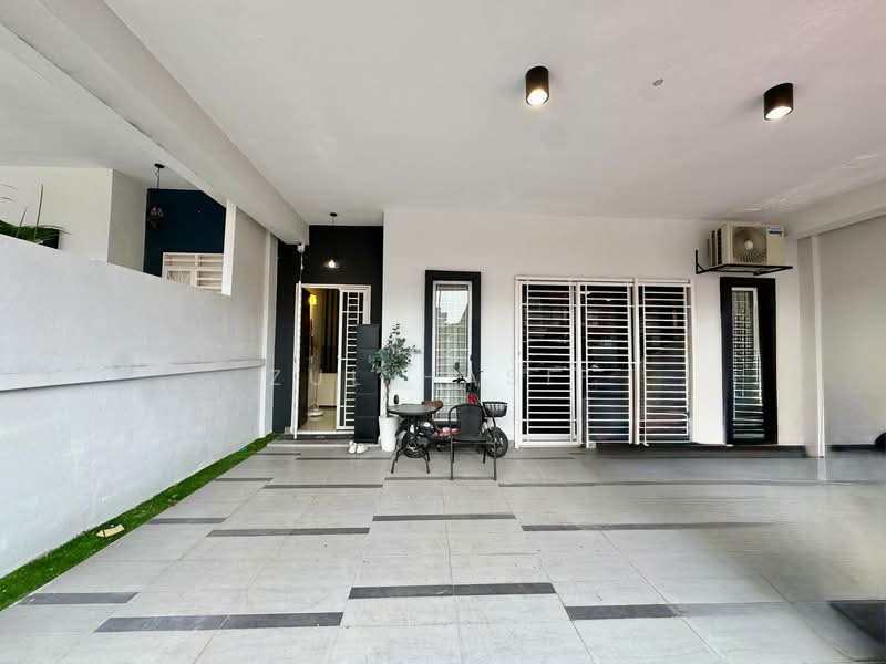 2-storey Terraced House for Sale in D'Kayangan (Shah Alam) - Zul Hasif - Exterior - PropertyGuru.com.my