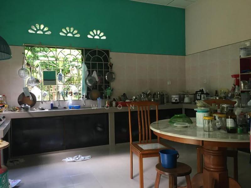 Bungalow House untuk Disewa di Rim (Melaka) - Woon . - Kitchen - PropertyGuru.com.my