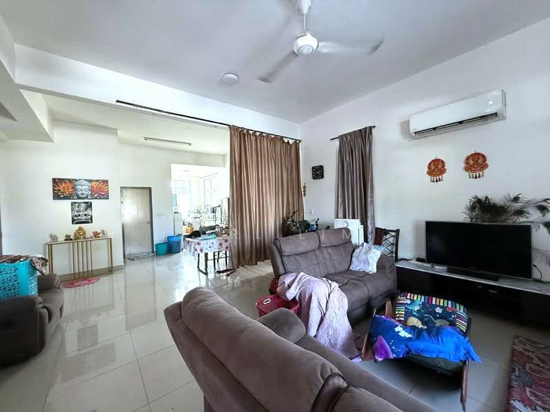2-storey Terraced House for Sale in Taman Impian Emas (Skudai) - Karl Lim - Living Room - PropertyGuru.com.my