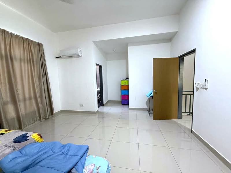 2-storey Terraced House for Sale in Taman Impian Emas (Skudai) - Karl Lim - Living Room - PropertyGuru.com.my