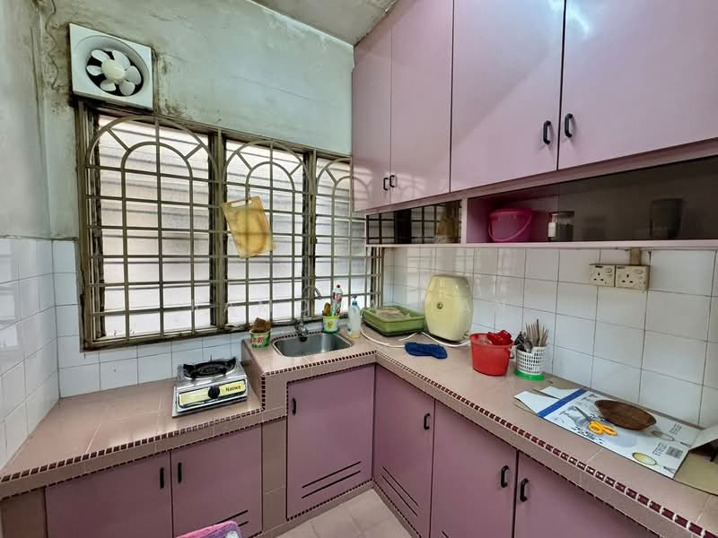 Rumah Flat untuk Dijual di Taman Malim Jaya - Ramona Tan - Kitchen - PropertyGuru.com.my