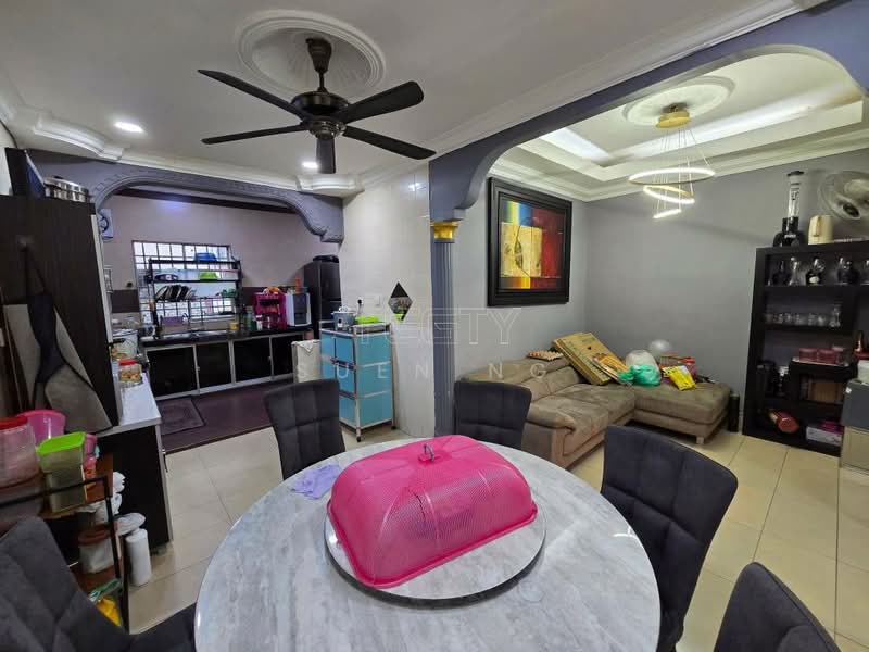 Rumah Teres 2-Tingkat untuk Dijual di Klang (Selangor) - Suen Ng - Living Room - PropertyGuru.com.my