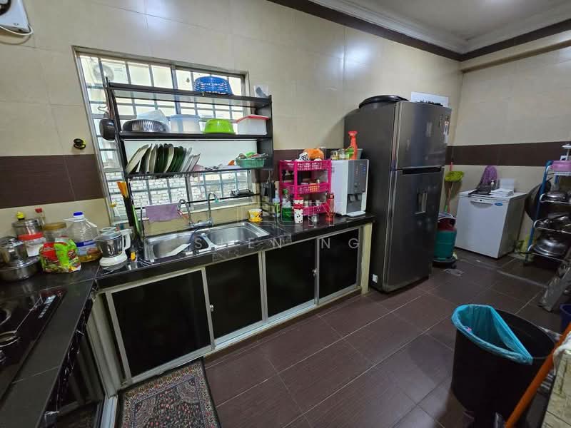 Rumah Teres 2-Tingkat untuk Dijual di Klang (Selangor) - Suen Ng - Kitchen - PropertyGuru.com.my
