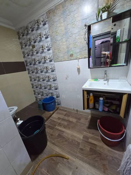 Rumah Teres 2-Tingkat untuk Dijual di Klang (Selangor) - Suen Ng - Bathroom - PropertyGuru.com.my