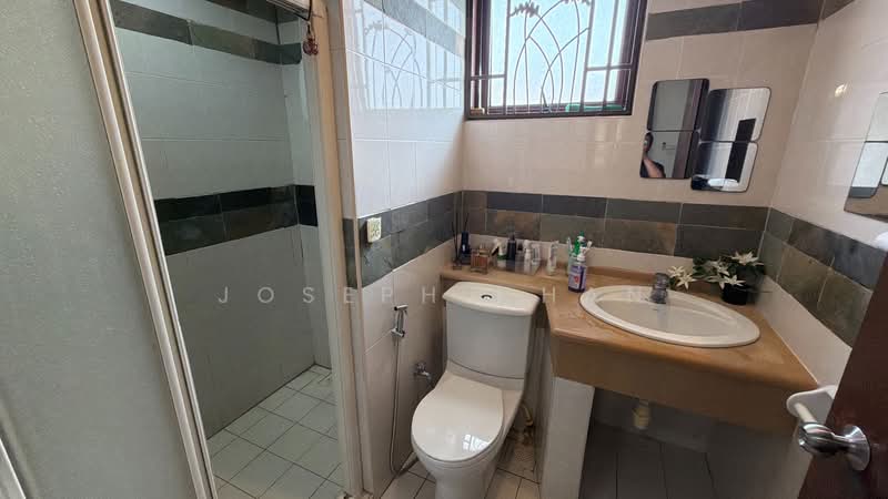 Rumah Teres 2-Tingkat untuk Dijual di Bukit Jelutong (Shah Alam) - Joseph Chan - Bathroom - PropertyGuru.com.my