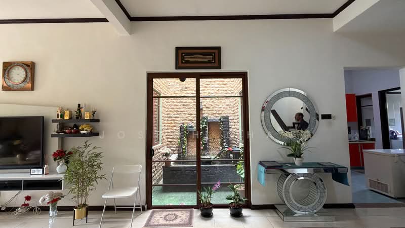 Rumah Teres 2-Tingkat untuk Dijual di Bukit Jelutong (Shah Alam) - Joseph Chan - Living Room - PropertyGuru.com.my