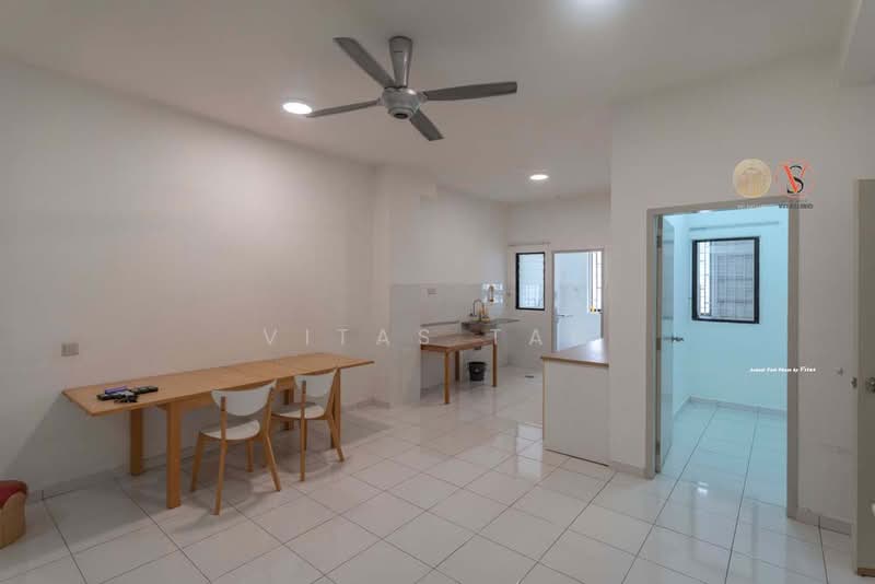 2-storey Terraced House for Rent in Seksyen U13 (Setia Alam) - Vitas Tan - Dining Room - PropertyGuru.com.my