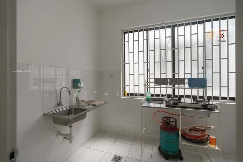 2-storey Terraced House for Rent in Seksyen U13 (Setia Alam) - Vitas Tan - Kitchen - PropertyGuru.com.my