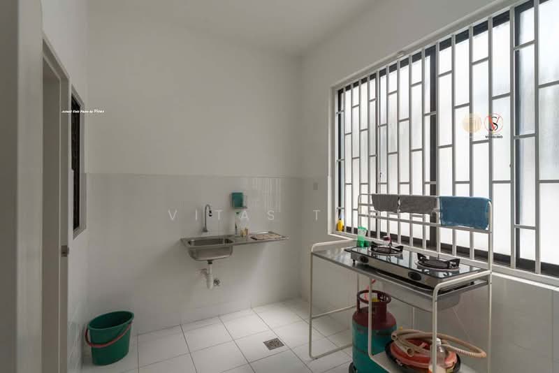 2-storey Terraced House for Rent in Seksyen U13 (Setia Alam) - Vitas Tan - Kitchen - PropertyGuru.com.my