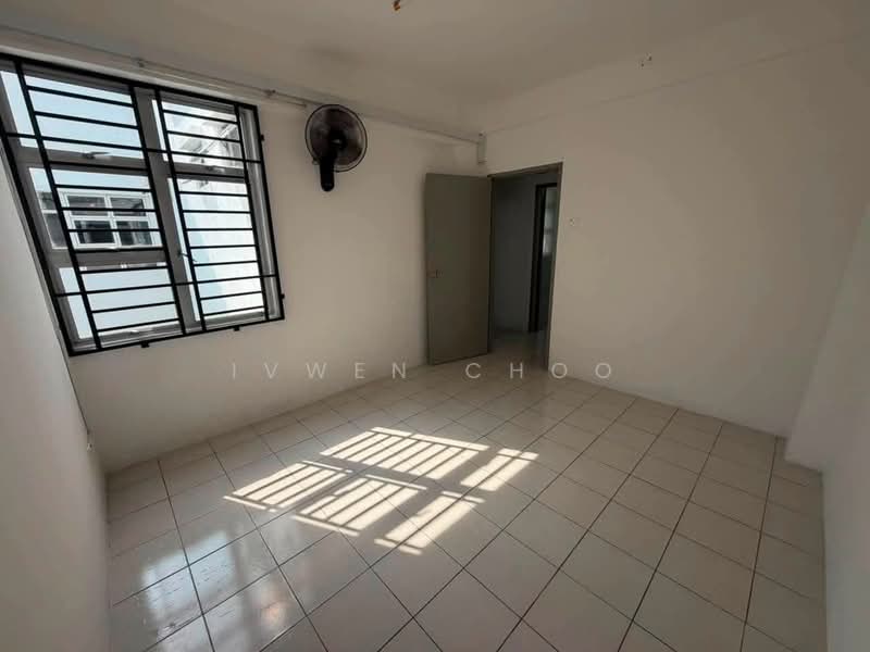 Flat for Rent at PANGSAPURI 1 SCIENTEX UTAMA - Ivwen Choo - PropertyGuru.com.my