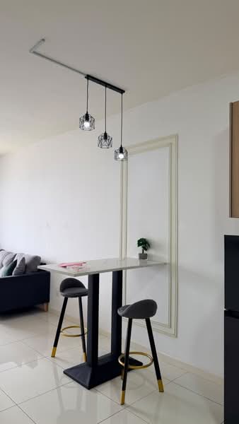 Kediaman Servis untuk Disewa di Emerald 9 - KAREN SIA - Living Room - PropertyGuru.com.my