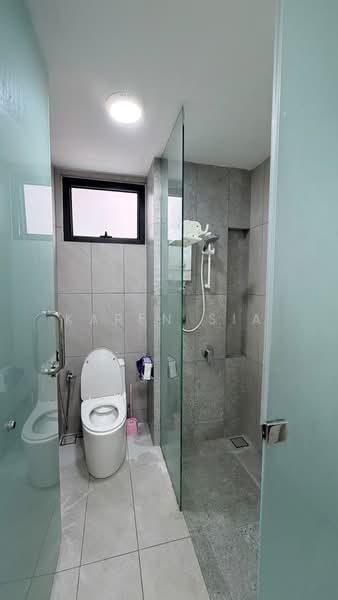 Kediaman Servis untuk Disewa di Emerald 9 - KAREN SIA - Bathroom - PropertyGuru.com.my