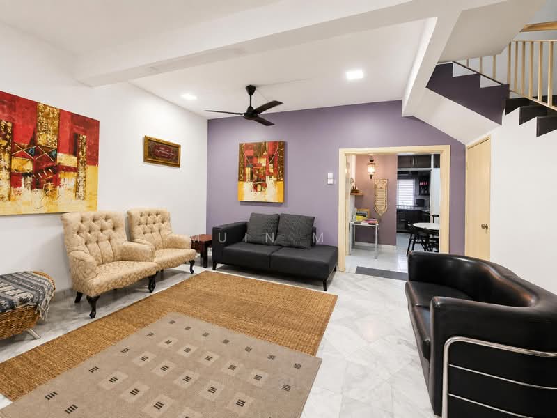 Rumah Teres 2-Tingkat untuk Dijual di Seksyen 13 (Shah Alam) - Muin Mn - Living Room - PropertyGuru.com.my