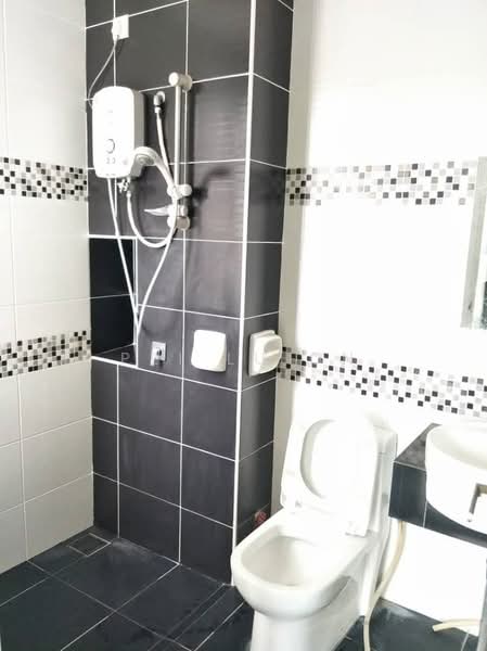 Service Residence for Sale at Sky View - Pei Lu On - Bathroom - PropertyGuru.com.my