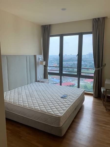 Pangsapuri untuk Dijual di Molek Pine 3 - Eva Yeo - Bedroom - PropertyGuru.com.my