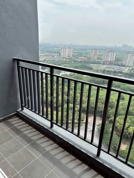 Kediaman Servis untuk Dijual di Metropol - Wilson Goh - Balcony - PropertyGuru.com.my